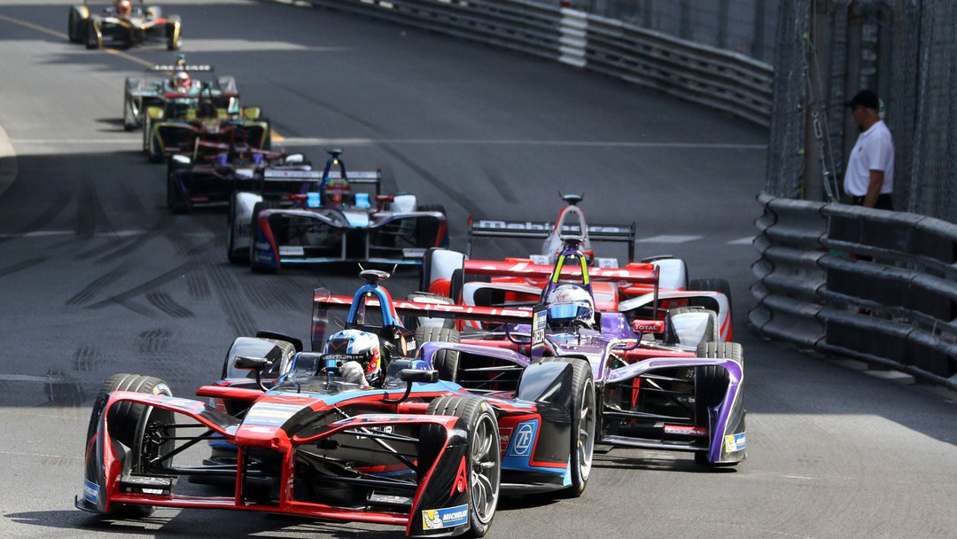 The Secrets Behind F1 Pit Stop Speed: Precision, Practice, and Pressure