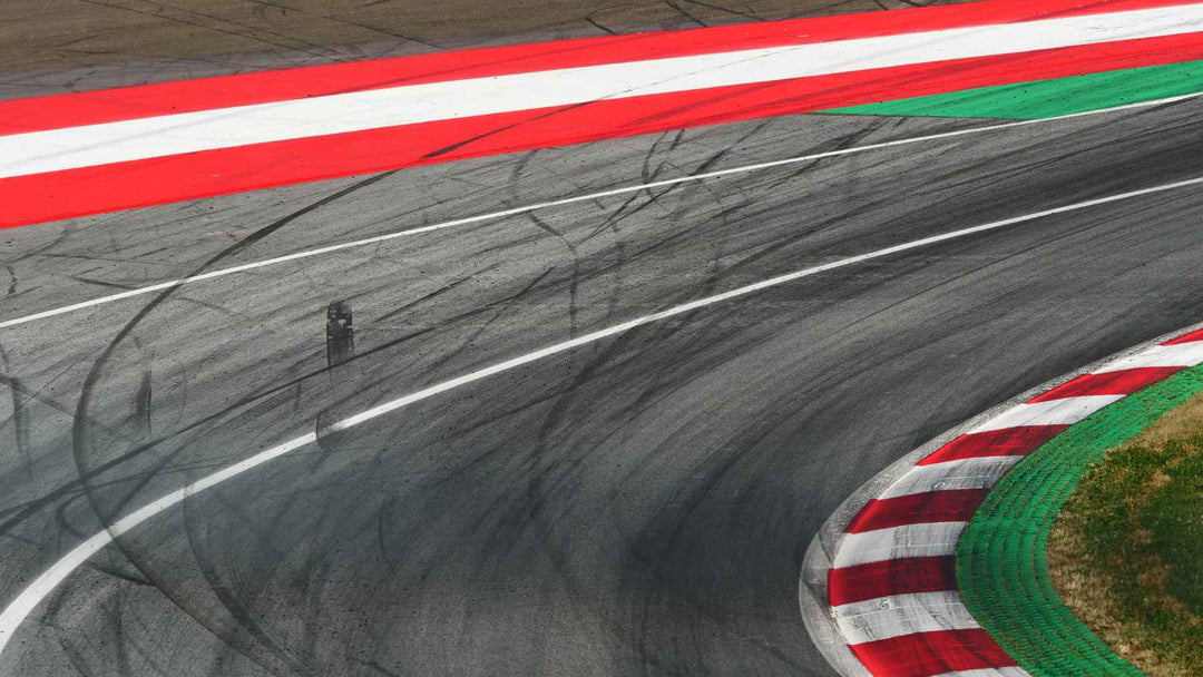 Why Certain Corners Become Legendary in Motorsport